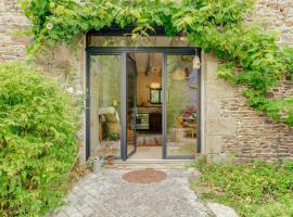 Gite la Villate，位于Broualan的酒店