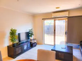 Cosy Family Retreat in Truganina