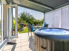 Holiday Home Zala with Jacuzzi - Happy Rentals