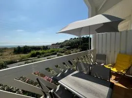 Location de vacances avec mezzanine Les Terrasses vue sublime sur l'océan, la plage à pied, classé 3 étoiles, pour 2 à 5 personnes La Cotinière, St Pierre d'Oléron, Ile d'Oléron Charente maritime