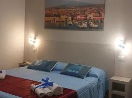 Debora Holiday House