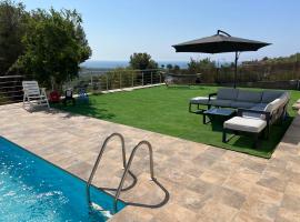 Maison de Rêve avec Piscine Privative et Vue sur Mer - Proche Barcelone et Port Aventura，位于库尼特的酒店