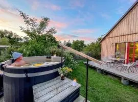 traumHaff Lotsen Romantik-Ostsee mit Kamin, privates NORDICSPA und Boot