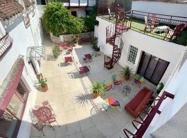 Villa Hyper Centre Le Blanc Type Hotel Entrée Autonome，位于勒布朗的酒店