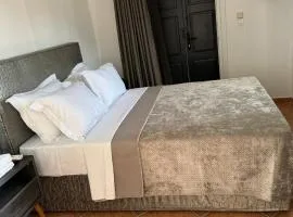 Kaloniki Rooms & Suites