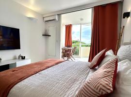 Studio sunshine vue mer et piscine，位于塔腾的酒店
