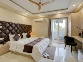 The Paras Studio Serviced Apartments