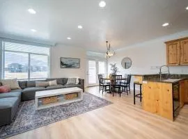 Snowbasin Lakehouse with Hot Tub and Resort Amenities