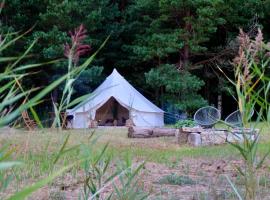 Mändjala Glamping，位于曼亚拉的豪华帐篷