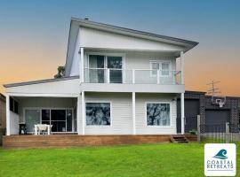 Rhyll Luxury Retreat Phillip Island，位于Rhyll的酒店