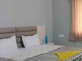 Goroomgo Silver Nest Guest House Bhubaneswar，位于布巴内什瓦尔的酒店