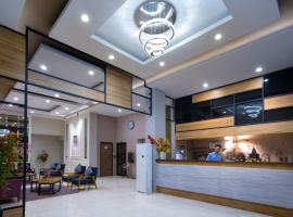 Triizz Hotel Semarang，位于三宝垄的酒店