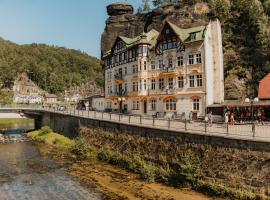 Hotel Labe，位于赫任斯科的酒店