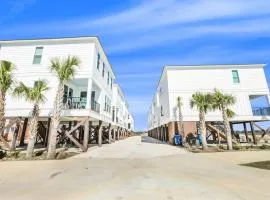 La Casita new beach cottage easy beach access