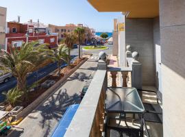 Arinaga Beach - Sea View & Terrace Apartment，位于阿里纳加的酒店