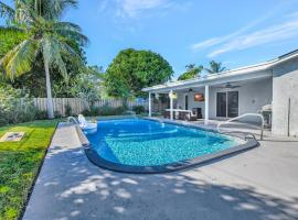 Boca Beauty - Stylish Home with Pool home，位于布卡拉顿的酒店