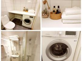 Studio close to city, Sthlm fair, free parking，位于胡丁厄的酒店