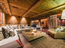 Luxury Zermatt Chalet with Pool，位于采尔马特的酒店