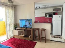 Apartamento aconchegante no Guarujá，位于瓜鲁雅的酒店