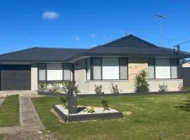 4 Bedroom Home in Thirlmere