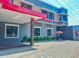 RedDoorz Near Alun Alun Slawi，位于Procot的酒店