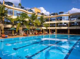 Roswam Hotel，位于Keruguya的带停车场的酒店