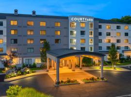 Courtyard by Marriott Providence Lincoln，位于North Central State - SFZ附近的酒店