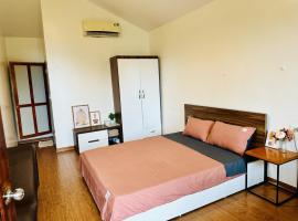 Kim An Homestay, Pizza - Cafe，位于下龙湾的民宿