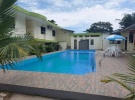 Hotel RIO AMAZONAS TENA，位于特纳的酒店
