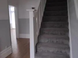 Beautiful large house with 4 or maximum 5 bedrooms 10 beds 17 guests 3 bathrooms