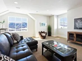 Mountain Zen with Game Room and 2 Living Areas