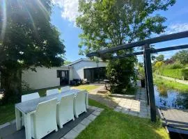 Bungalow Haarlem Amsterdam with jacuzzi