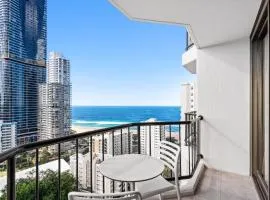 Surfers Apmnt 2 Beds Stunning Ocean Views
