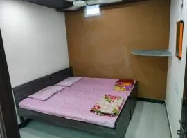 Goroomgo Hotel Kailash kuti Guest House Ujjain Near Shri Ram Ghat