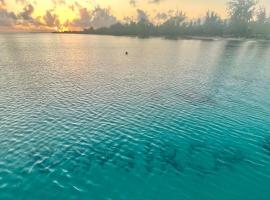 Rangiroa Tiny House，位于阿瓦托鲁的别墅