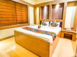 Goroomgo Moon Residency 2 Kolkata Near Bus Stand " Excellent Service Recommended & Couple Friendly "