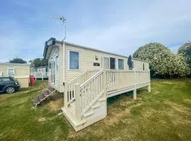 Wonderful 6 Berth Caravan For Hire At Manor Park, Hunstanton, Norfolk Ref 23028S