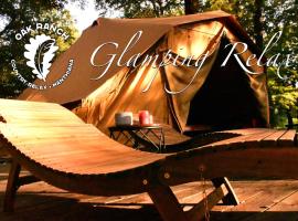 OAK Glamping Relax，位于Manziana的豪华帐篷