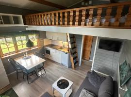 Kvarnsjöns Naturcamping stuga 1，位于Sjötofta的酒店