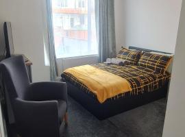 House share with ensuite rooms near Southmead，位于布里斯托的酒店