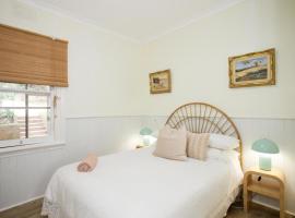 Rustic Hills Getaway，位于Bickley的酒店