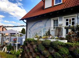 Ferienwohnungen "Weingenuss" für 1 bis zu 10 Personen direkt im Weingut，位于Sulzfeld am Main的酒店