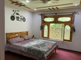 3-bedroom house near skardu airport with kitchen，位于锡卡都的别墅