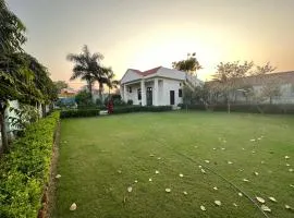 Serene Farmhouse Escape in Agra