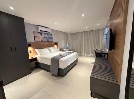 Flat com Vista Mar - WAY Tamba&uacute;，位于若昂佩索阿的带热水浴缸的酒店