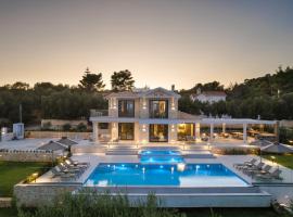 Brand new luxury Villa - Marie's Happy Place，位于凯法利尼亚岛的带热水浴缸的酒店