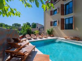 Luxury Villa Casa Nova with wellness and game room，位于巴莱的酒店