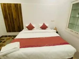 Raahi Private Luxury Room Near Kashi Vishwanath