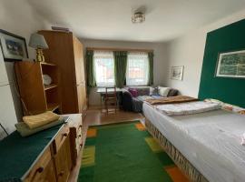 Privatzimmer，位于特里本的酒店