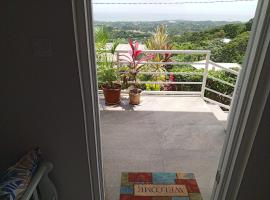 Le Chez Garden Hideaway，位于Mardigras的酒店